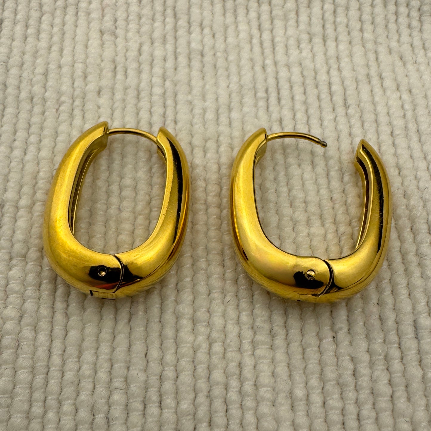 Teardrop Huggies Gold