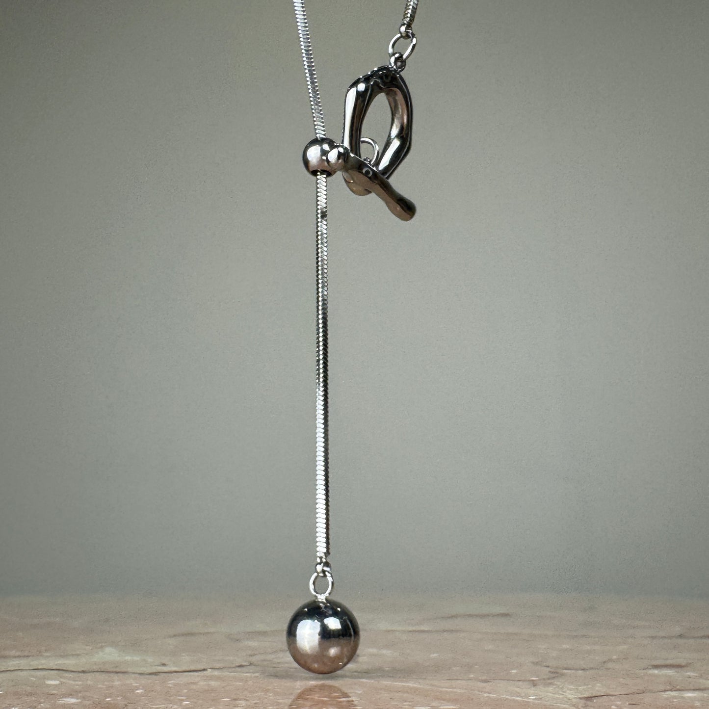 Adjustable Molten T-Bar Snake Chain Pendant in silver