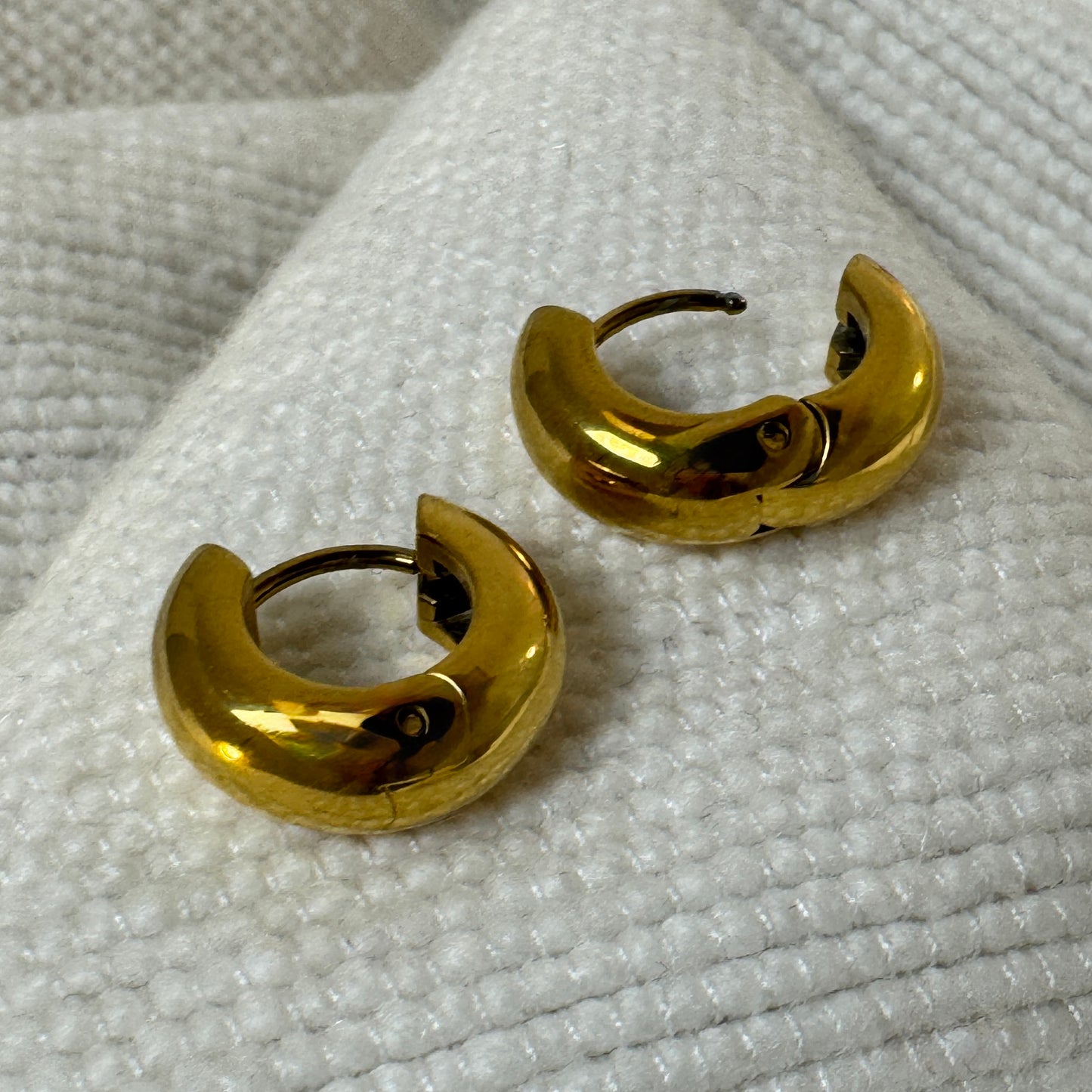 Extra Thick Huggies Gold