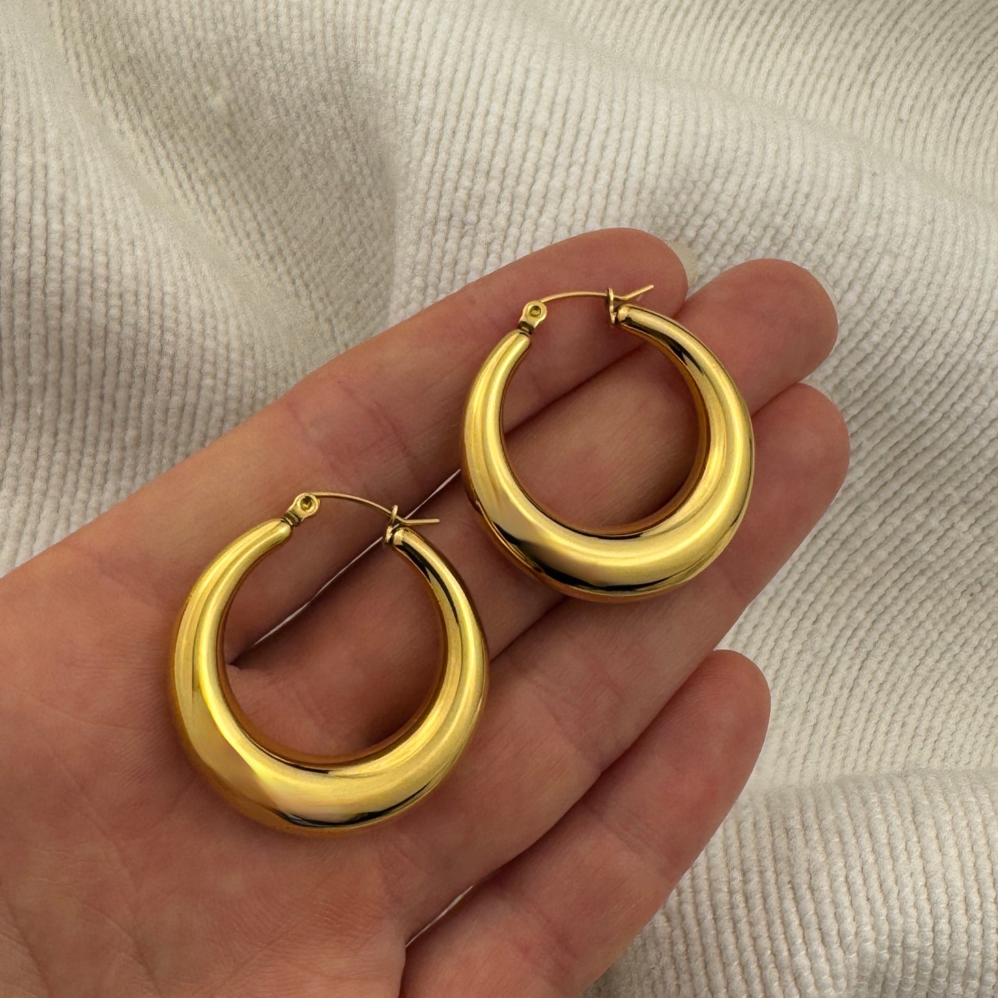 Tapered Hoop Earrings