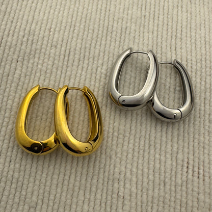 Teardrop Huggies Gold