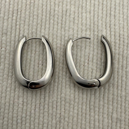 Teardrop Huggies Gold