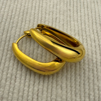 Teardrop Huggies Gold