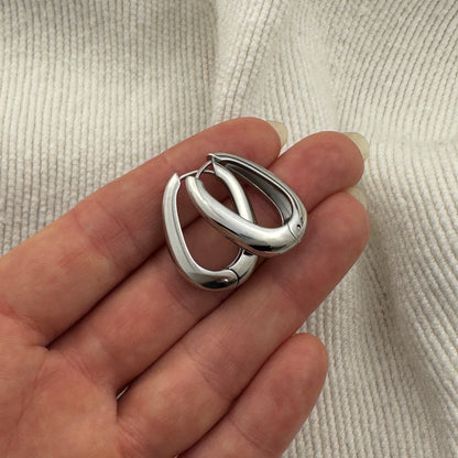 Teardrop Huggies Gold