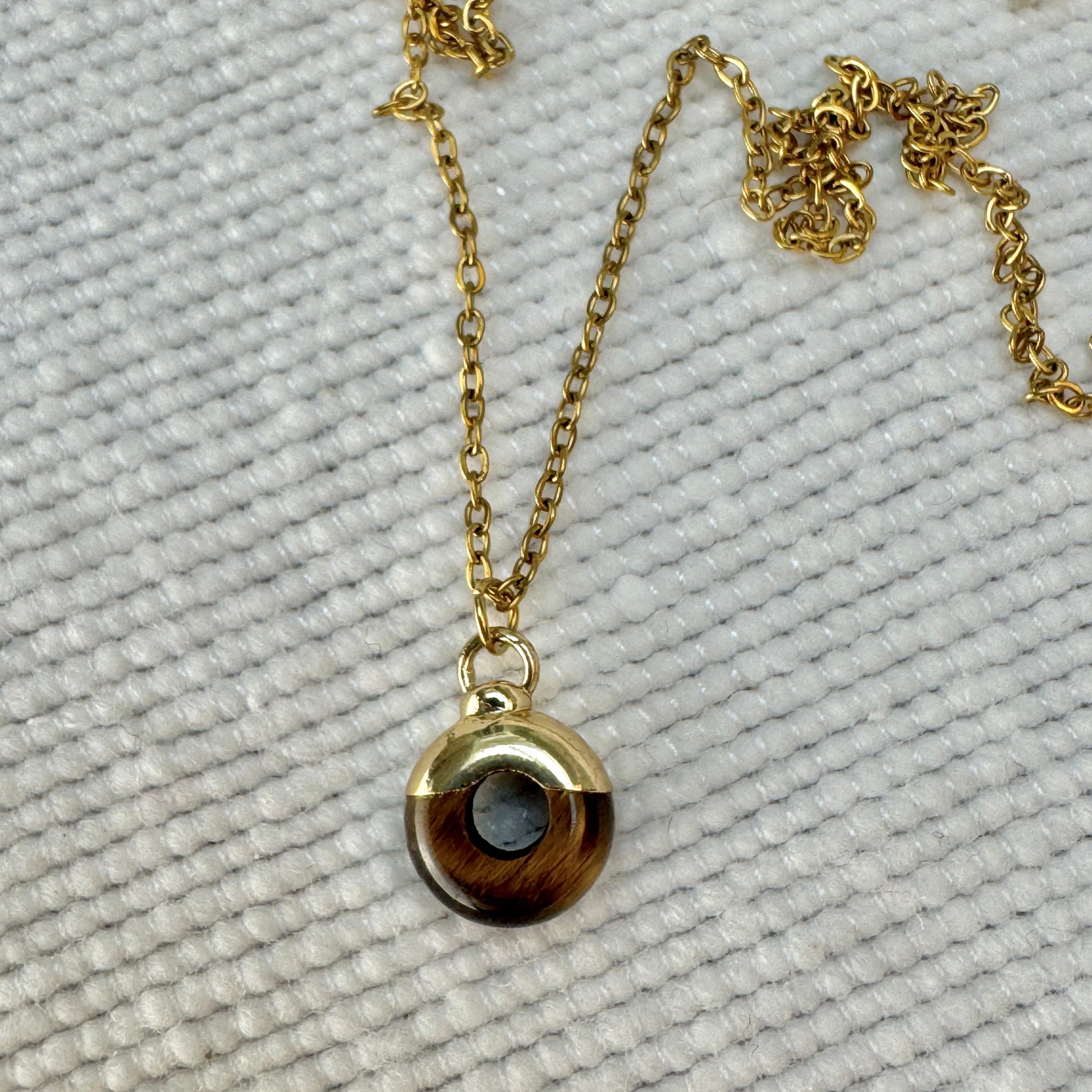 Tiger's Eye Crystal Ring Pendant from Jessica Rose